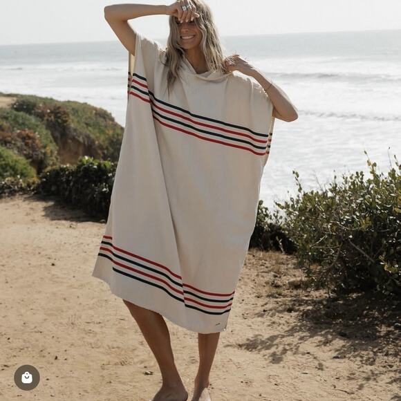 Sand Cloud Border Classic Stripe Poncho Red Navy - Picture 1 of 12